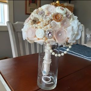Bridal Broach Bouquet